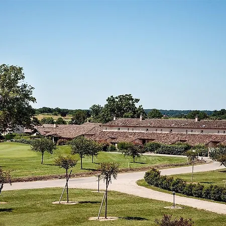 Relais Des Vigiers 4*
