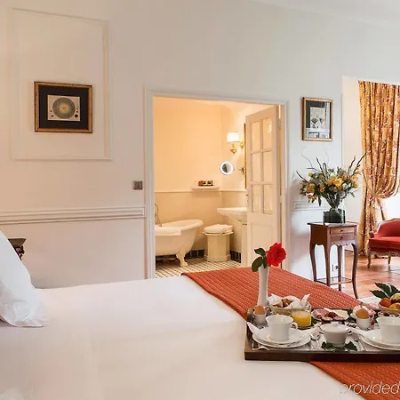 Relais Des Vigiers Hotel 4*
