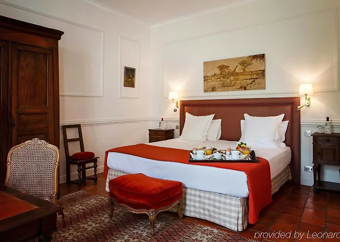 Relais Des Vigiers Hotel 4*